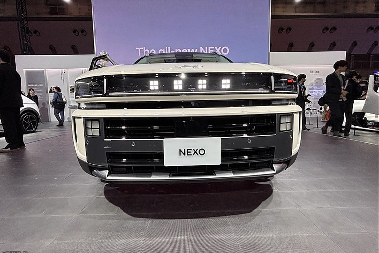 Đại diện Hyundai cho biết hãng dự định giới thiệu Nexo thế hệ mới tại Nhật Bản trong nửa đầu năm tới để tham gia vào xu hướng điện khí hóa tại đây. Ngoài ra, công ty cũng mong muốn lắng nghe ý kiến của khách hàng thông qua các hoạt động cộng đồng như "Hyundai Motor Club Japan" để tăng cường sự hiểu biết và trải nghiệm thương hiệu.