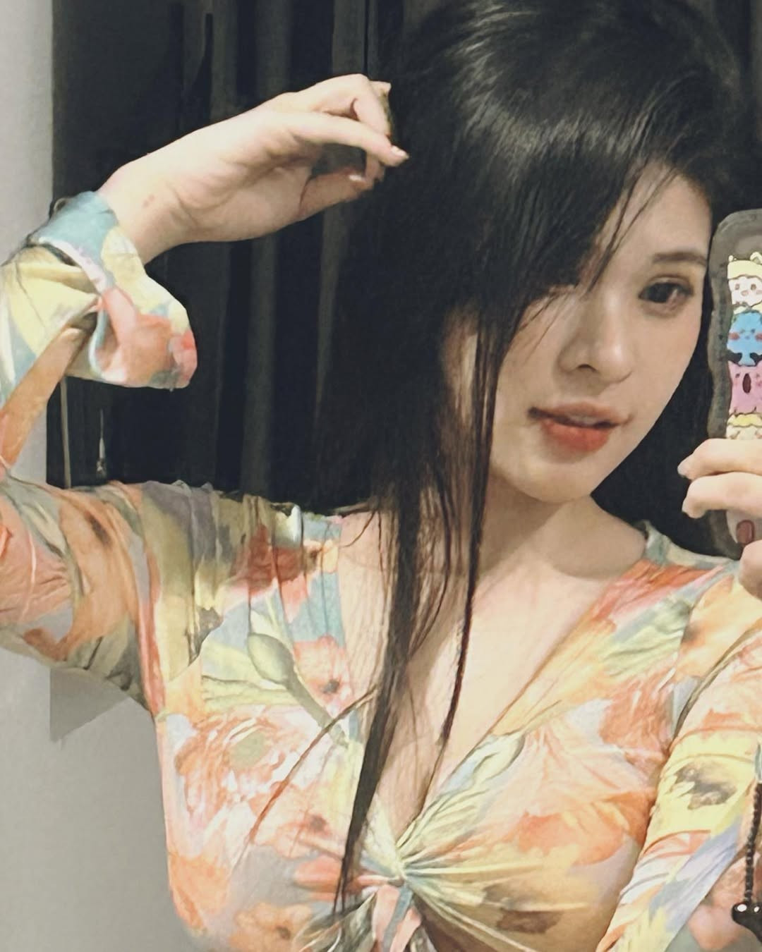 Đặc biệt, mối quan hệ tình cảm của Kim Ngân được công khai với BirdLB vào năm 2023 càng khiến tên tuổi của người đẹp được chú ý hơn.