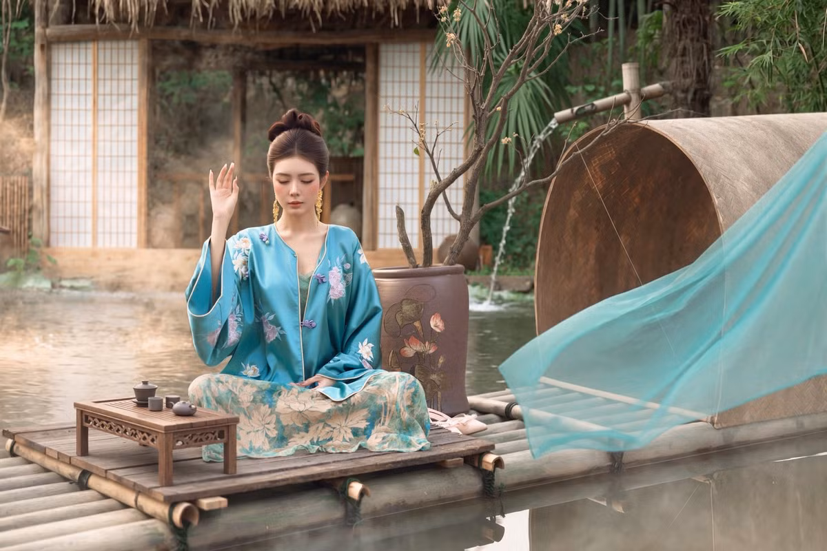 Trong những ngày đầu tháng 1/2026, Lilly Luta đã chính thức “khai máy” một dự án phim mới thuộc thể loại web-drama, hứa hẹn mang đến cho khán giả một vai diễn có chiều sâu.