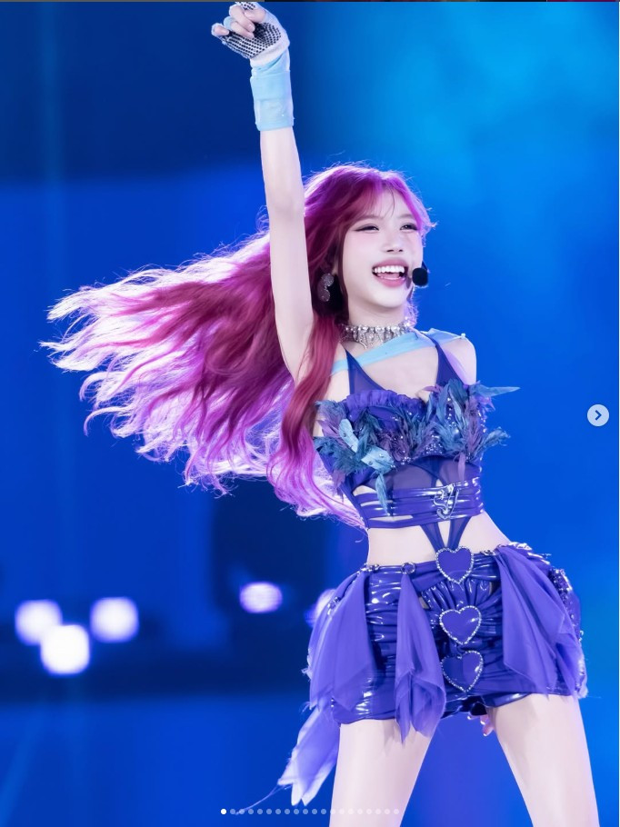 Sự kết hợp giữa âm nhạc, hình ảnh và phong cách trình diễn giúp Trang Pháp ghi dấu ấn rõ nét, khiến mỗi lần xuất hiện đều trở thành tâm điểm bàn luận.