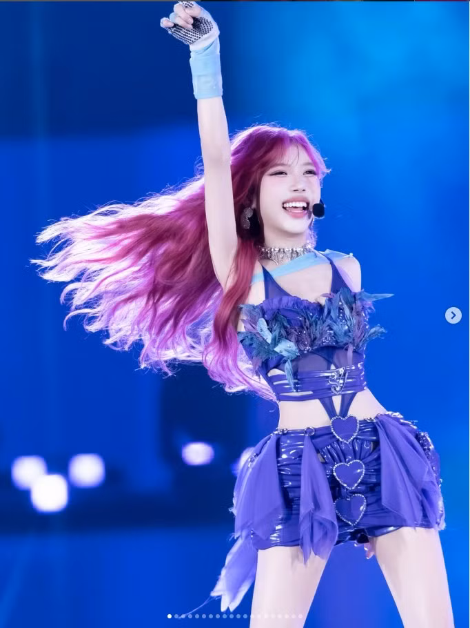 Sự kết hợp giữa âm nhạc, hình ảnh và phong cách trình diễn giúp Trang Pháp ghi dấu ấn rõ nét, khiến mỗi lần xuất hiện đều trở thành tâm điểm bàn luận.