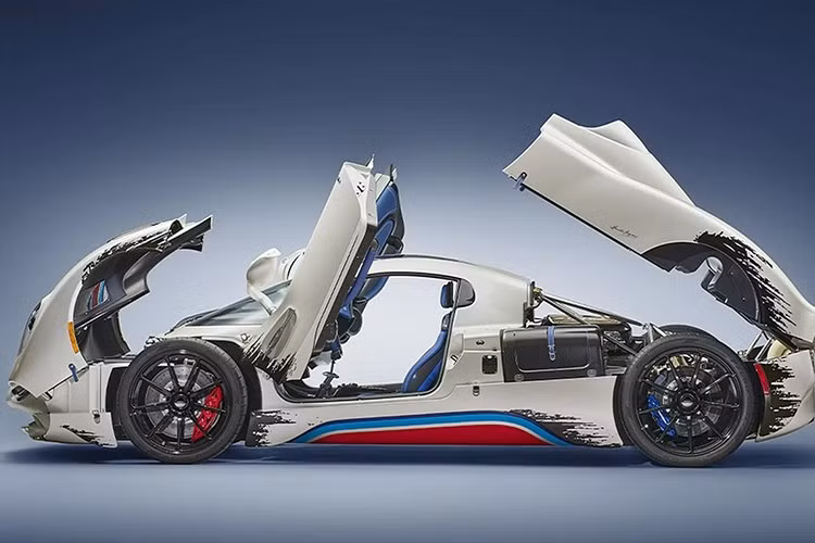 Đối với những ai vẫn muốn mua, một số trong số 130 chiếc Utopia Roadster có thể vẫn còn hàng, mặc dù chúng có giá khởi điểm cao hơn, 3,4 triệu đô la chưa bao gồm thuế.