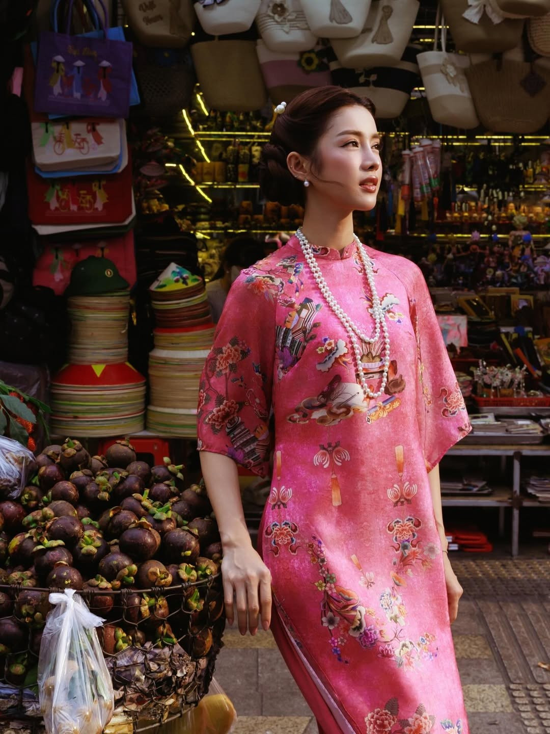 View - “Gái xinh vũ trụ VFC” xúng xính áo dài, thả dáng giữa phố Sài Gòn | Báo Tri thức và Cuộc sống - TIN TỨC PHỔ BIẾN KIẾN THỨC 24H