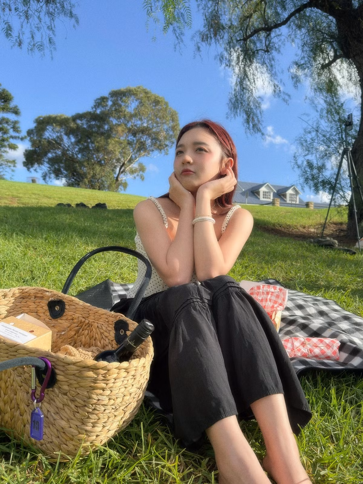 Khoảnh khắc góc nghiêng "thần thánh" của Phương Thảo là một minh chứng rõ nét cho thấy sức mạnh lan tỏa của hình ảnh trên mạng xã hội.