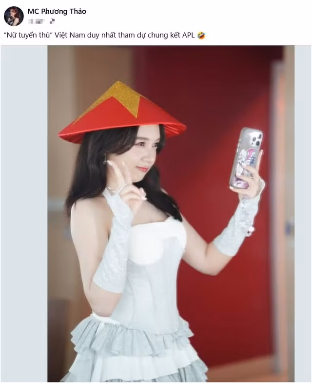 Bức ảnh "gây bão" được chụp khi MC Phương Thảo góp mặt tham gia dẫn dắt tại APL 2025 ở Thái Lan.
