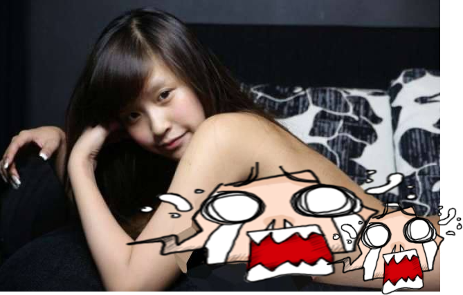 Tuy nhiên, tên tuổi của Tạ Thiên Vân thật sự bùng nổ trên mạng xã hội không phải từ sự nghiệp game thủ mà lại đến từ một biến cố cá nhân. Nhiều năm trước, một loạt ảnh gợi cảm của nữ streamer này bất ngờ bị rò rỉ và lan truyền với tốc độ chóng mặt.