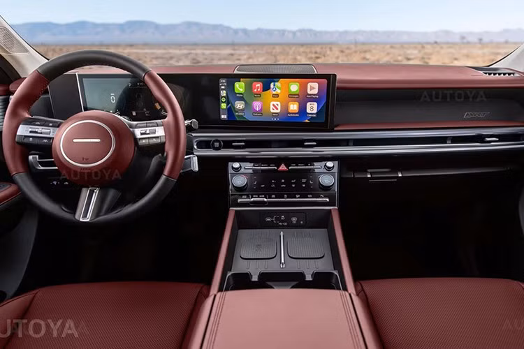 Dù cụm điều khiển trung tâm vẫn đang được che chắn kỹ lưỡng, nhiều nguồn tin cho rằng SantaFe sẽ được trang bị hệ thống màn hình cong đôi PLEOS.