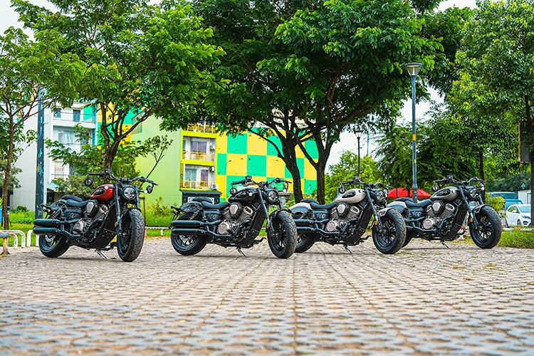 Mẫu xe môtô Benda Chinchilla 500 được phân phối chính hãng qua các đại lý uy tín như CubHouse và Cub Shop tại Việt Nam với cam kết bảo hành 2 năm, 20.000 km. Hiện mức giá xe chưa được công bố, nhưng dự kiến khoảng 170 triệu đồng.