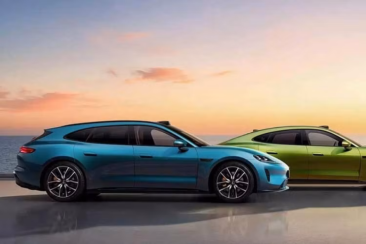 Ở biến thể Shooting Brake, kiểu dáng tổng thể và đường nét thân xe của Z7 được cho là khá giống Taycan Sport Turismo. Chỉ riêng phần silhouette của xe cũng có thể khiến nhiều người liên tưởng trực tiếp đến mẫu xe của Porsche.