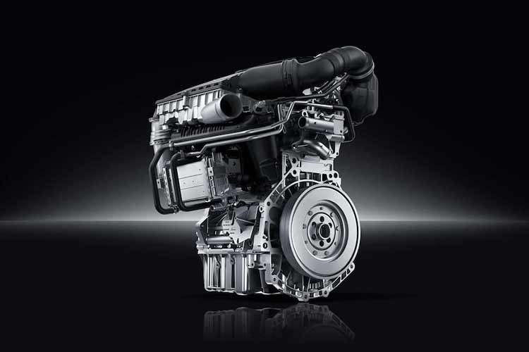 Đối với những khách hàng tìm kiếm sức mạnh vận hành mạnh mẽ hơn, phiên bản dẫn động bốn bánh (AWD) cao cấp nhất sẽ là lựa chọn không thể bỏ qua. Biến thể này được bổ sung thêm một mô-tơ điện 215 mã lực ở trục trước, nâng tổng công suất kết hợp của toàn hệ thống lên mức ấn tượng 510 mã lực.