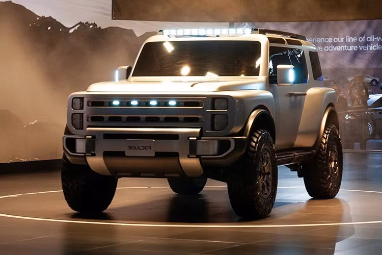 Hyundai vừa gây chú ý tại Triển lãm Ô tô New York 2026 khi chính thức trình làng concept SUV địa hình mang tên Boulder. Đây được xem là lời đáp trả trực diện của hãng xe Hàn Quốc trước những tên tuổi off-road đình đám như Ford Bronco.