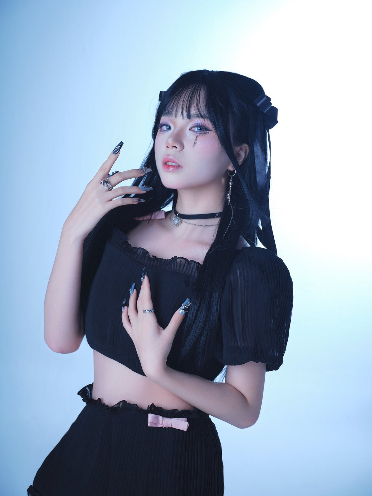 Đây không phải là lần đầu tiên Remind nè thử sức với cosplay. Trước đó, cô đã từng gây ấn tượng với nhiều màn hóa thân vào các nhân vật trong game và phim hoạt hình.