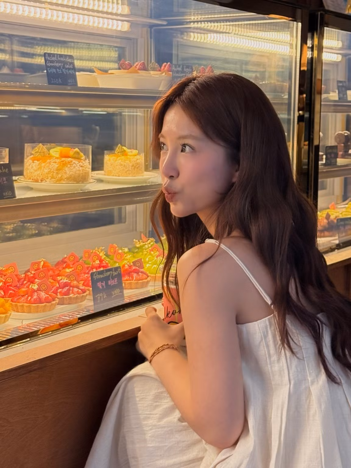 Mẫn Tiên (Nguyễn Mẫn Thủy Tiên) nổi tiếng khi là thành viên trong dàn hot girl đình đám được mệnh danh là "bộ ba sát thủ" Hà thành gồm Quỳnh Anh Shyn và An Japan.