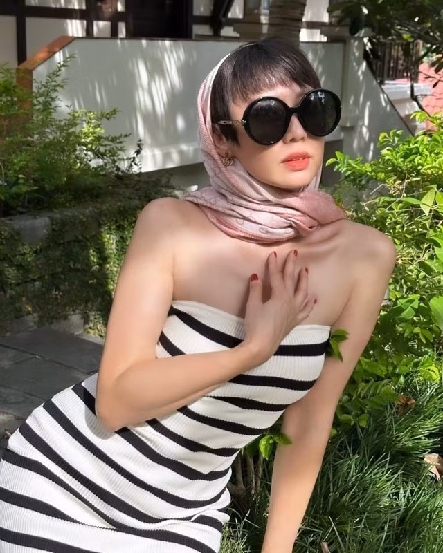 Doãn Hải My cũng từng cho biết cô thừa hưởng thân hình 'ăn mãi không béo' từ mẹ.