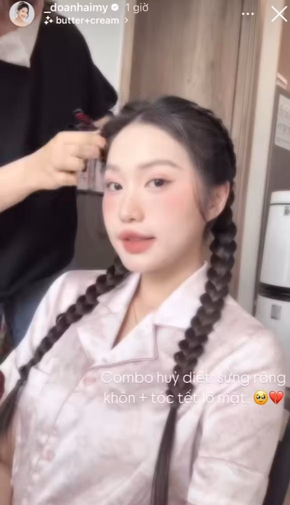 Netizen không khỏi bất ngờ vì visual "đỉnh chóp" mọi ngày nào của Doãn Hải My giờ đây lại trở nên nhợt nhạt, gượng gạo, khác xa hình ảnh "nàng thơ Hà thành" từng gây thương nhớ khắp cõi mạng.