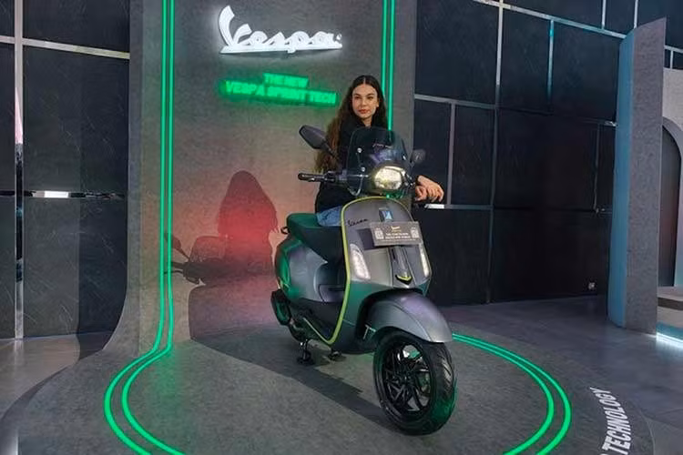 Tại thị trường Indonesia, giá xe Vespa Primavera là Rp 55.000.000 (tương đương 85,27 triệu đồng); Vespa Primavera S: Rp 57.500.000 (khoảng 89,16 triệu đồng).