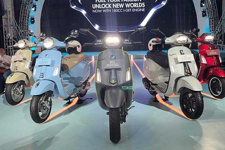 Piaggio Indonesia vừa chính thức ra mắt loạt xe tay ga Vespa 2026 khung nhỏ với động cơ iGet 180 mới. Tổng cộng có 5 mẫu xe sử dụng động cơ mới, gồm Vespa Primavera, Primavera S, Sprint, Sprint S và Sprint Tech.