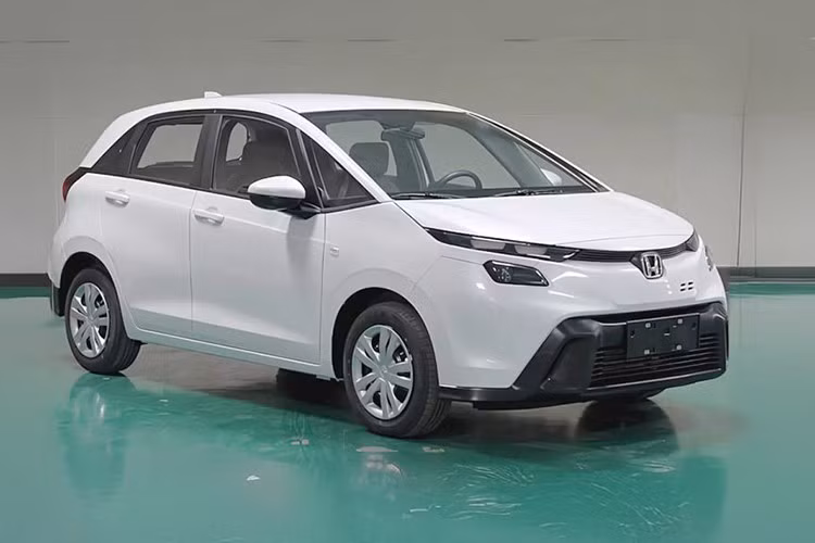 Honda Fit (hay Jazz tại một số thị trường) phiên bản 2026 dành cho Trung Quốc vừa được công bố, hé lộ một diện mạo hoàn toàn khác biệt so với thế hệ trước. Mẫu xe hatback cỡ nhỏ này dự kiến sẽ chính thức ra mắt trong quý I năm 2026.