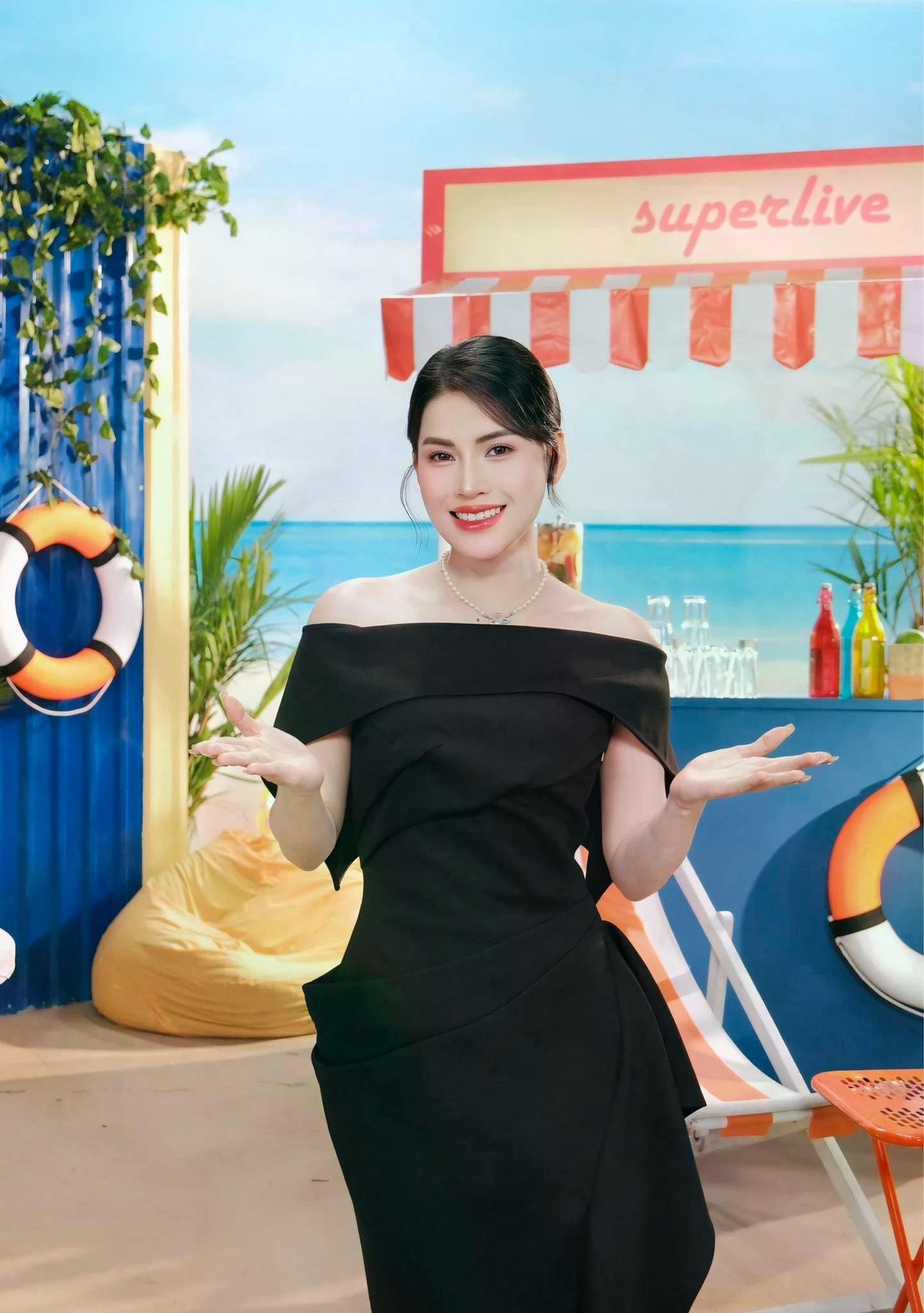 Võ Hà Linh bị tố bán phá giá. Ảnh: Võ Hà Linh/Facebook.