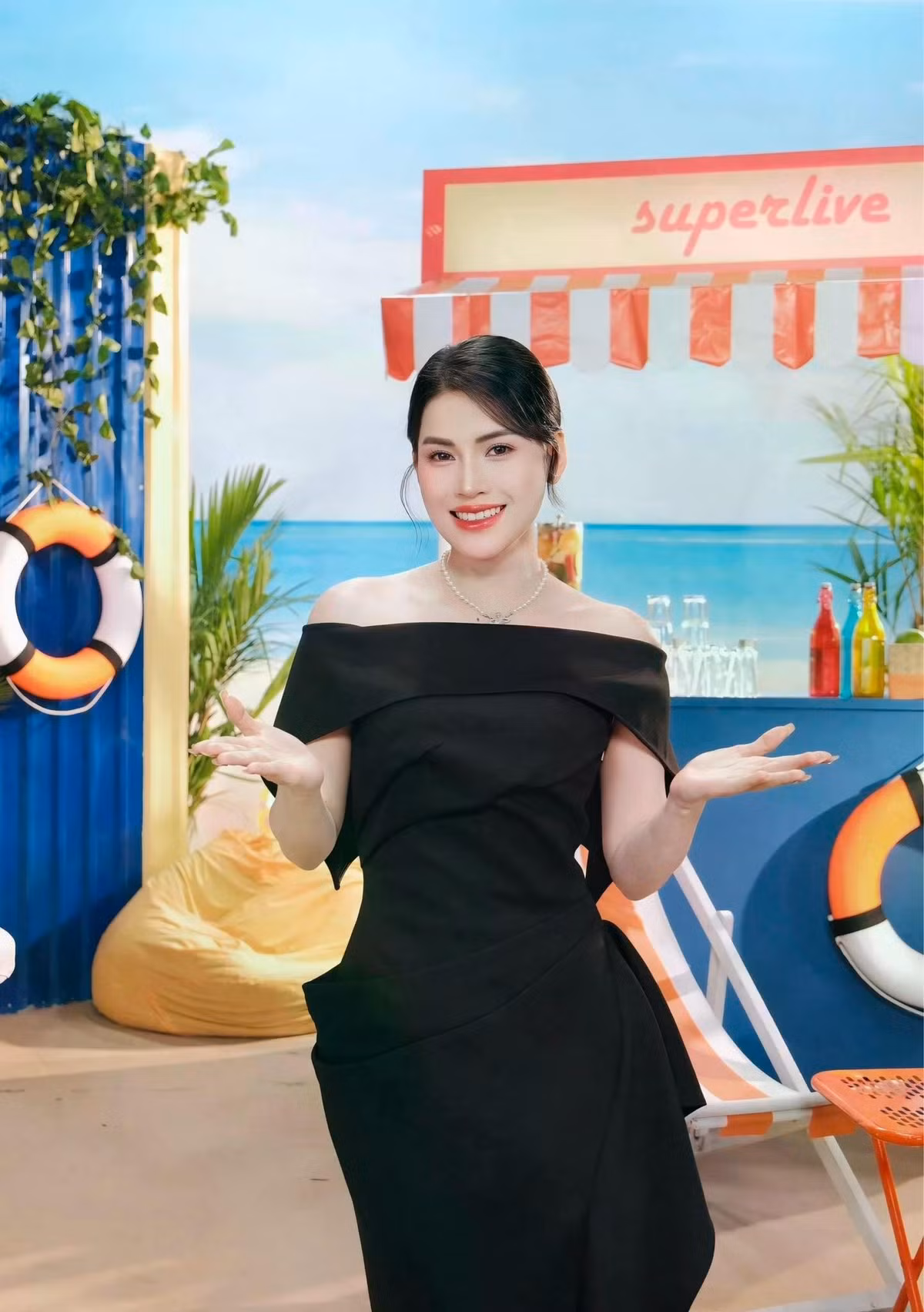 Võ Hà Linh bị tố bán phá giá. Ảnh: Võ Hà Linh/Facebook.