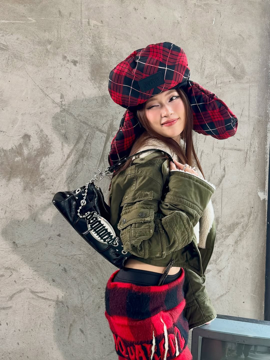 Trong sự nghiệp truyền hình, Khánh Vy là gương mặt MC quen thuộc của nhiều chương trình trên VTV như IELTS Face-Off, Crack’em up, Follow Us và đặc biệt là Đường lên đỉnh Olympia. Lối dẫn dắt thông minh, linh hoạt cùng khả năng ngoại ngữ vượt trội giúp cô trở thành một trong những MC trẻ được yêu thích nhất hiện nay.