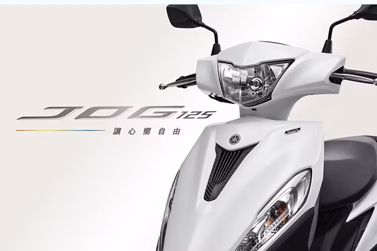 Mẫu tay ga thế hệ mới nhà Yamaha vẫn giữ lối thiết kế nhỏ gọn đặc trưng với kích thước tổng thể chỉ là 1.740mm x 675mm x 1.090mm và đặc biệt khối lượng chỉ 95kg.