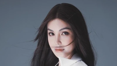 "Ngọc nữ bolero" thi Miss Grand Vietnam 2025 sống xa hoa