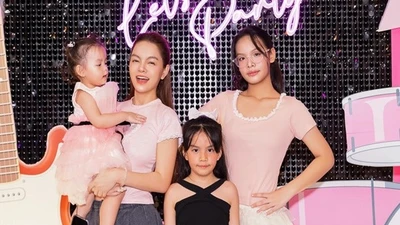 Ba cô con gái xinh xắn của ca sĩ Phạm Quỳnh Anh
