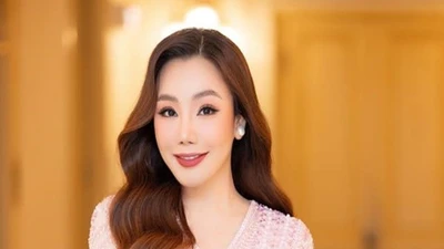 Bạn trai giấu mặt của ca sĩ Hồ Quỳnh Hương 