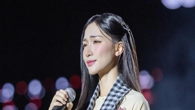 Hòa Minzy quyên góp 100 triệu đồng cho bà con Cao Bằng
