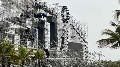 Hoãn đêm nhạc Superfest 2025 vì sân khấu bị sập