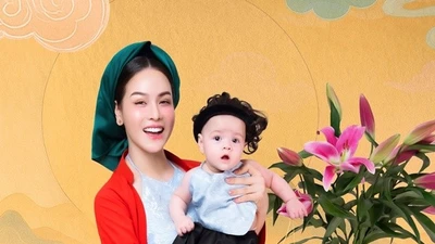 Con gái Nhật Kim Anh đáng yêu, đón Trung thu sớm