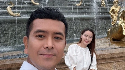 Vợ chồng Hùng Thuận đi du lịch sau đám cưới