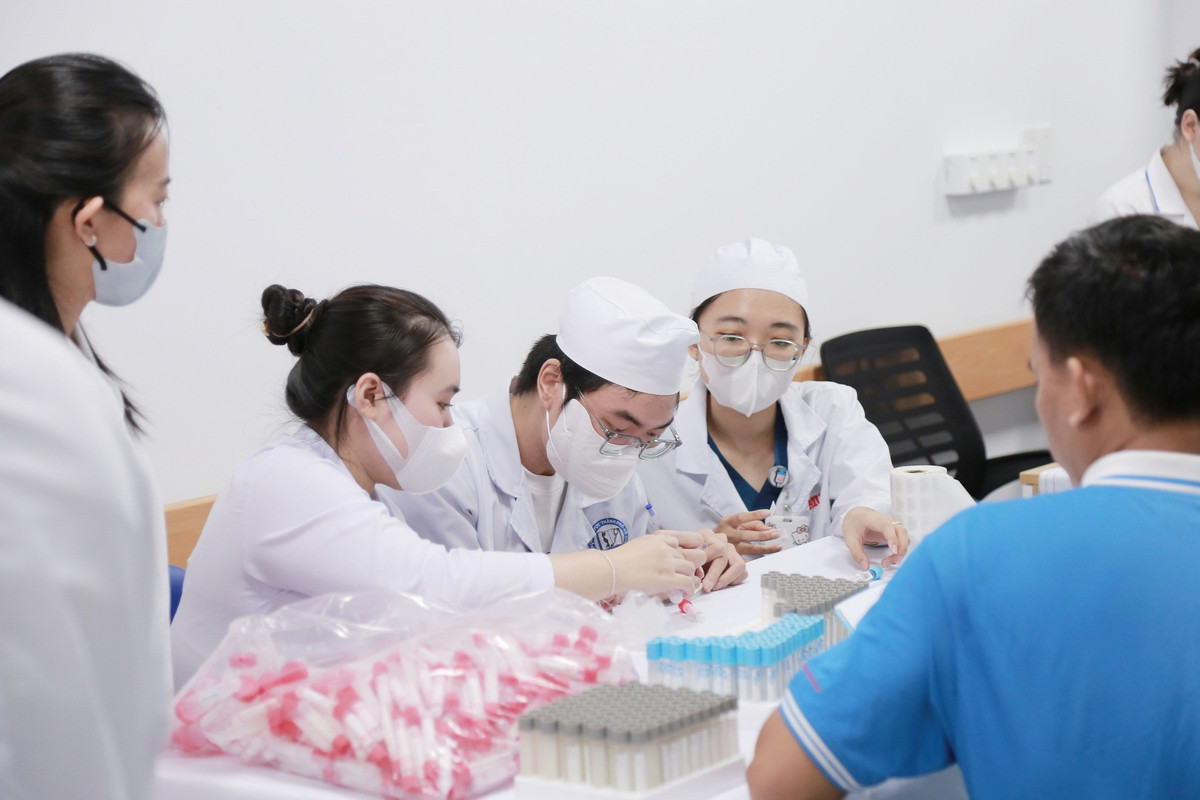 Xét nghiệm gen để điều trị thuốc đích trong ung thư - Ảnh BVCC