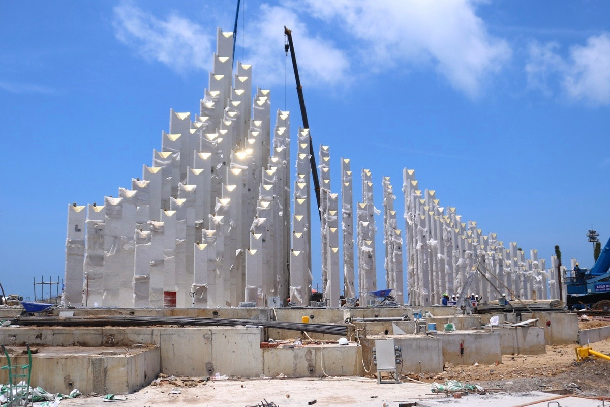 View - Tận mục tháp Tam Thắng ở TP HCM sau 6 tháng thi công | Báo Tri thức và Cuộc sống - TIN TỨC PHỔ BIẾN KIẾN THỨC 24H