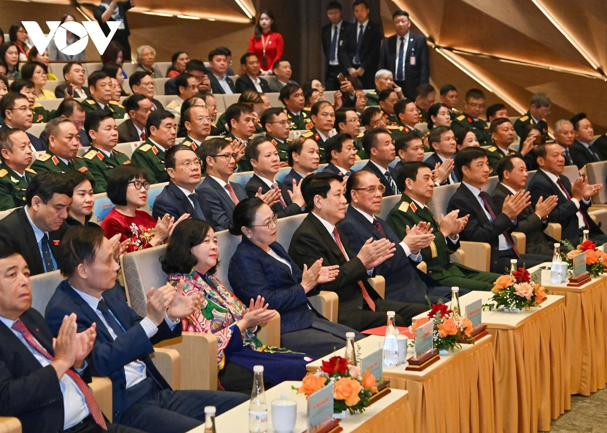 View - Chủ tịch nước Lương Cường dự Lễ kỷ niệm 50 năm Quốc khánh Lào | Báo Tri thức và Cuộc sống - TIN TỨC PHỔ BIẾN KIẾN THỨC 24H