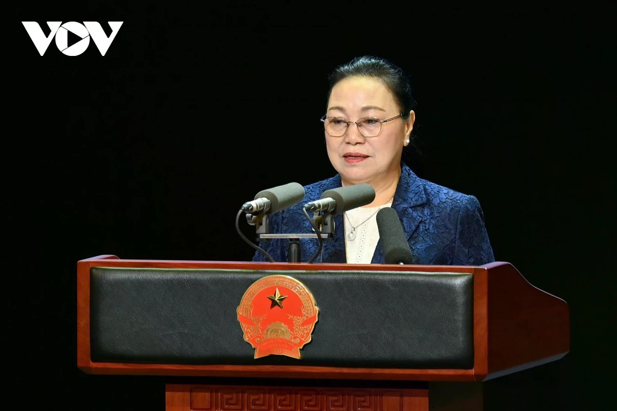 View - Chủ tịch nước Lương Cường dự Lễ kỷ niệm 50 năm Quốc khánh Lào | Báo Tri thức và Cuộc sống - TIN TỨC PHỔ BIẾN KIẾN THỨC 24H