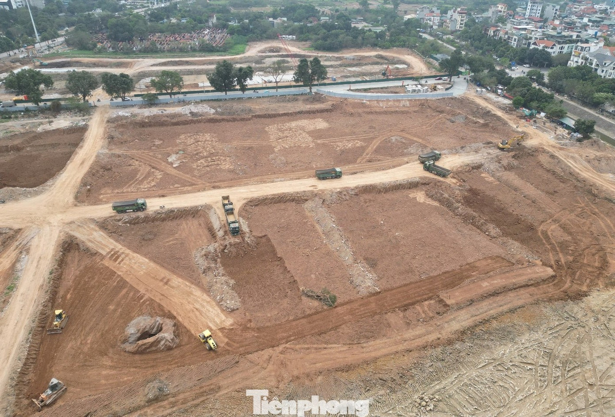 Công trình Xây dựng hồ đầu mối Mễ Trì nằm trên địa bàn phường Đại Mỗ, Hà Nội.