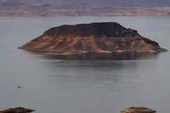 Âm thanh 'ma quái' vang vọng khắp hồ nước gieo rắc nỗi sợ dân Mỹ