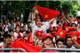 Ngân hàng tặng thêm tiền cho người dân liên kết tài khoản VNeID