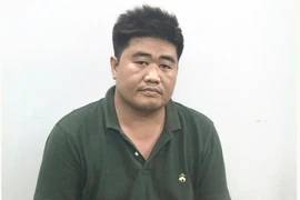 Bắt khẩn cấp tài xế hành hung cụ ông giữa phố