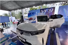 VinFast của tỉ phú Phạm Nhật Vượng công bố chính sách bán xe điện giá"0 đồng"