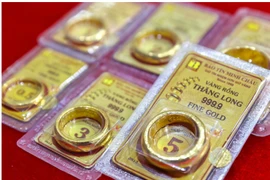 Dòng người chen mua vàng ngày Vía Thần Tài, đến giờ lãi được bao nhiêu?