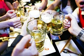 Kiến nghị bỏ quy định làm khó doanh nghiệp rượu, thuốc lá
