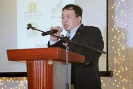 Đại gia 'Khoa khàn' bất ngờ tái xuất