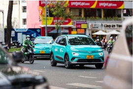 Xanh SM vượt GrabCar