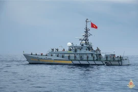 Những loại tàu và máy bay hiện đại xuất hiện trong lễ diễu binh trên biển