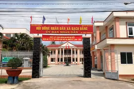 Bình Dương: 14 ngày, xã Bạch Đằng duyệt cho Thanh Hiền trúng 2 gói làm đường