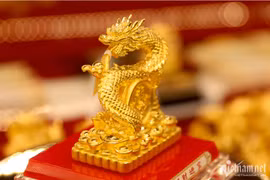 Giá vàng biến động mạnh, chuyên gia cảnh báo cú sốc sắp đến