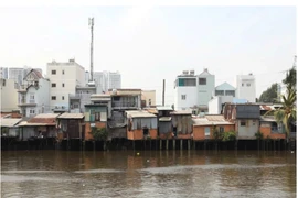 TP HCM kiến nghị Trung ương hỗ trợ 10.000 tỉ đồng để xóa nhà tạm ven kênh